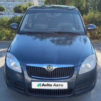 Skoda Fabia 1.6 AT, 2009, 200 000 км, с пробегом, цена 695 000 руб.