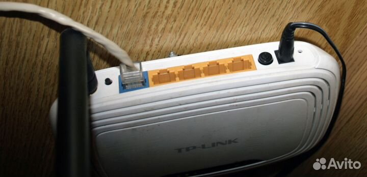 Wi-Fi маршрутизатор TP-link TL-WR741ND