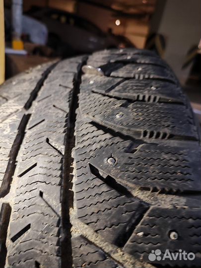 Bridgestone Ice Cruiser 7000 255/50 R19 107