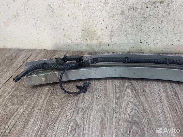 Усилитель бампера передний Opel Meriva B минивэн