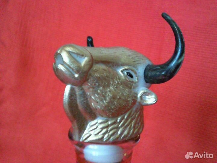 Пробки Рыбка и голова быка. Стеклянная прит. пробк