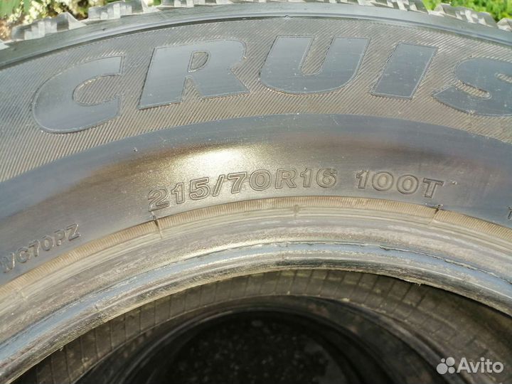 Bridgestone Ice Cruiser 7000 215/70 R16 100D