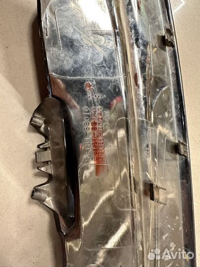 Хром на фару camry v55 оригинал