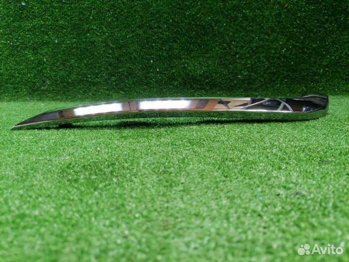 Молдинг бампера передний правый LADA Granta