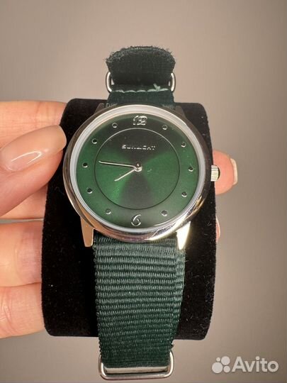 Часы наручные