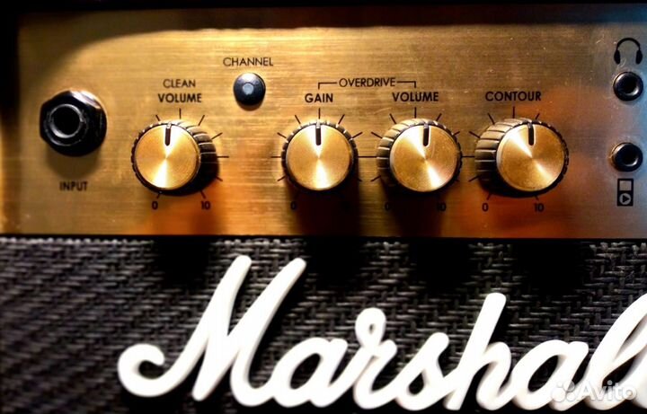 Комбоусилитель Marshall MG10Gold