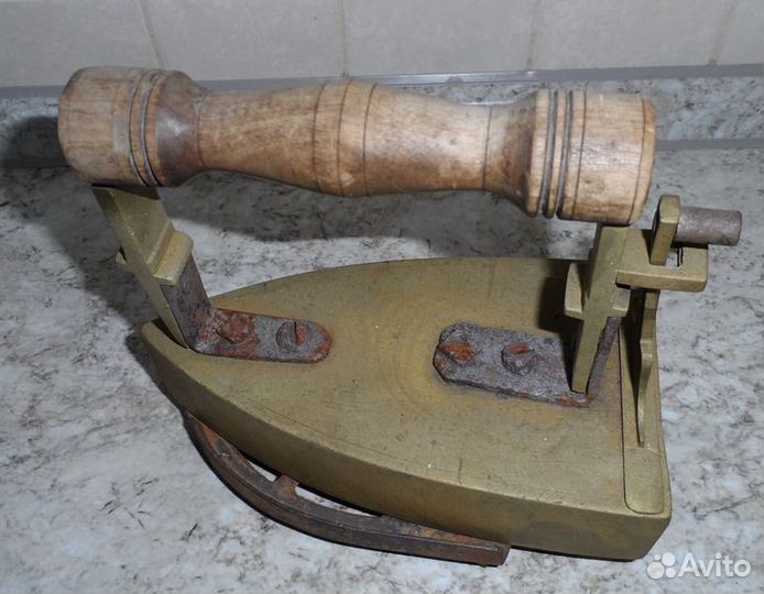 Старинный бронзовый утюг. Бронза, литьё.Германия