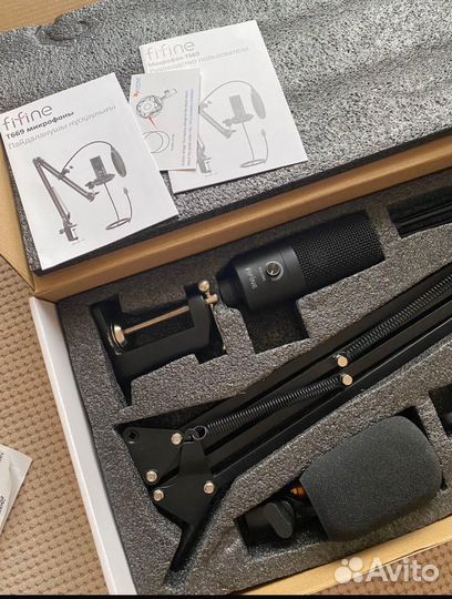 Студийный микрофон