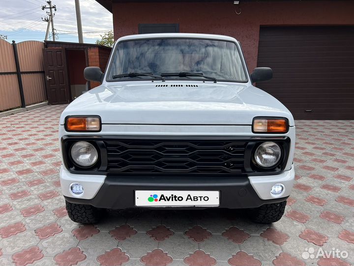 LADA 4x4 (Нива) 1.7 МТ, 2015, 182 000 км