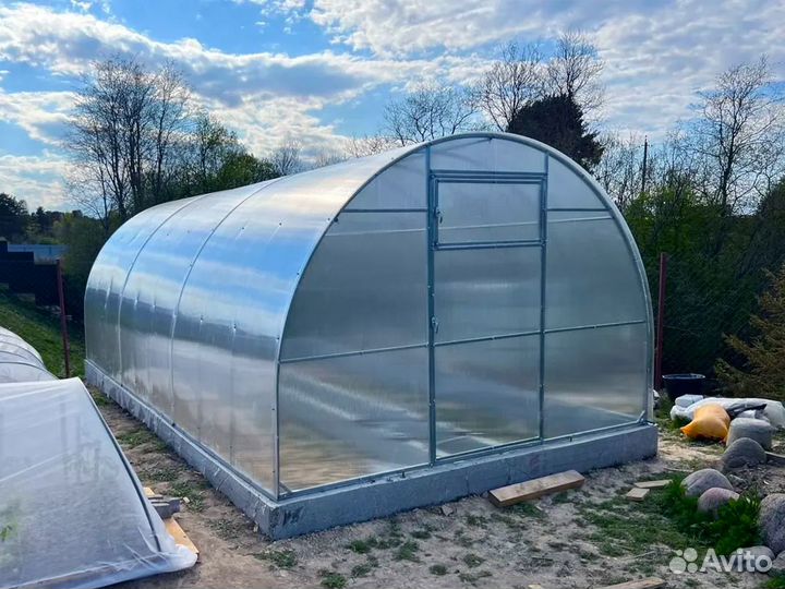 Теплица с поликарбонатом от производителя