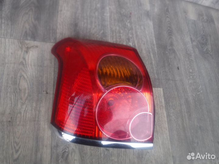 Фонарь левый №50 Toyota Avensis 2 лифтбек 2006