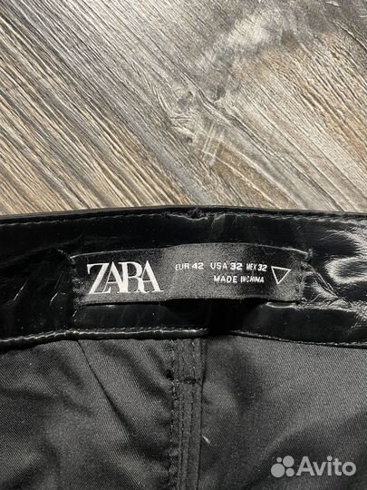 Лакированные брюки Zara