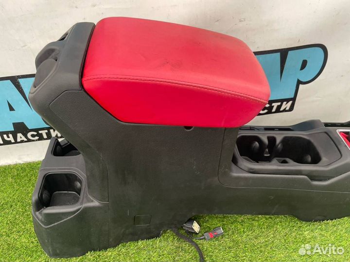 Консоль салона Jeep Wrangler JL 2020