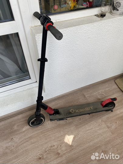 Электросамокат iconBIT