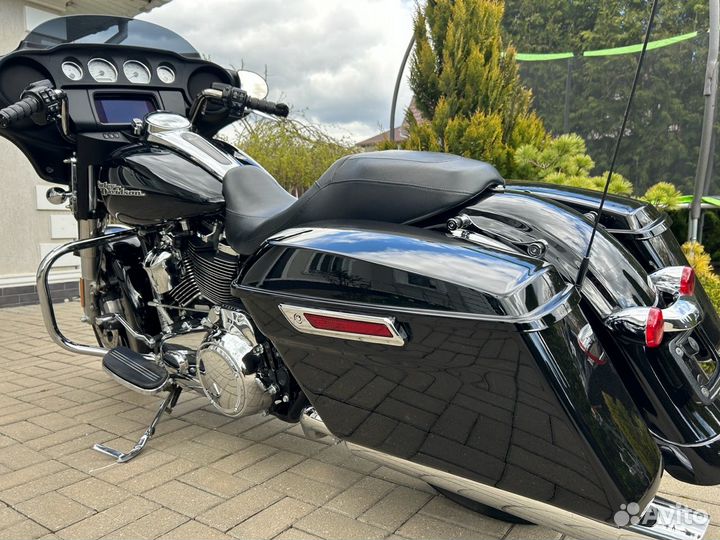 Harley-Davidson street glide