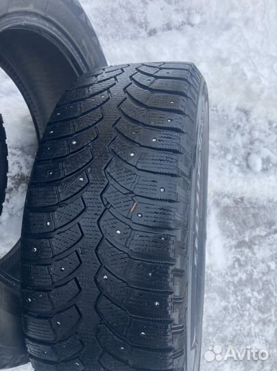 Bridgestone Blizzak Spike-01 225/60 R17 99