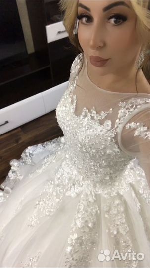Свадебное платье