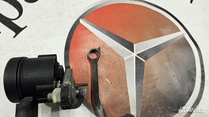 Датчик регулировки наклона фар на Mercedes-Benz W2