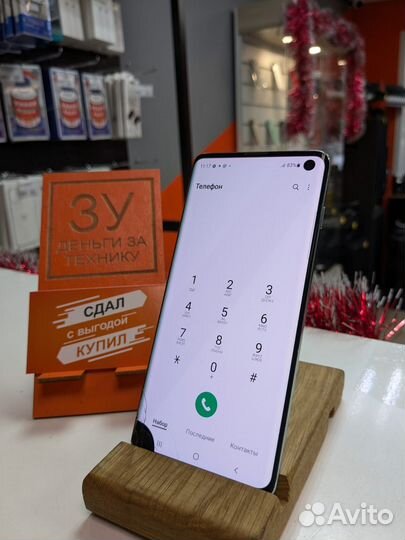 Samsung Galaxy S10, 8/128 ГБ