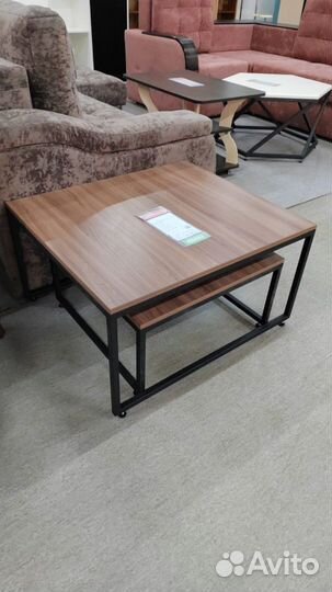 Стол журнальный новый