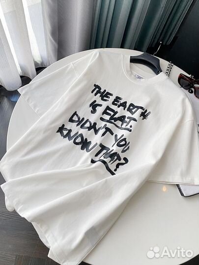 Футболка balenciaga