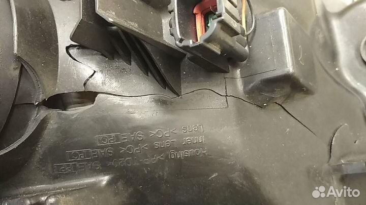 Фара правая Nissan X-Trail