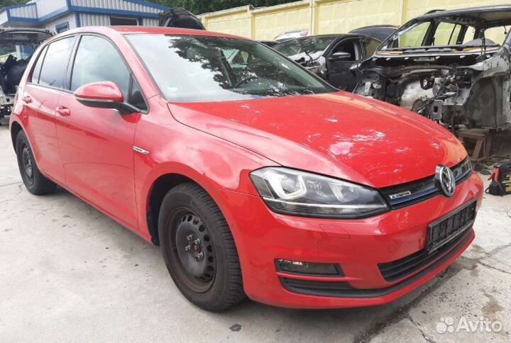 Volkswagen Golf VII 2014 г по запчастям