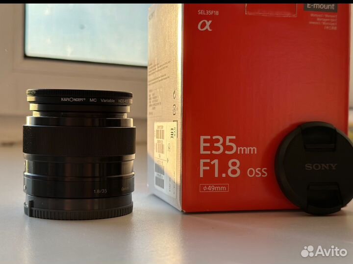Объектив Sony E 35mm 1.8 OSS