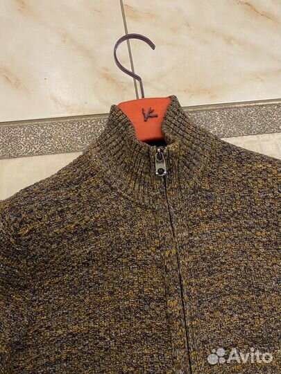 Pierre Cardin, Armani, Tommy, Hugo