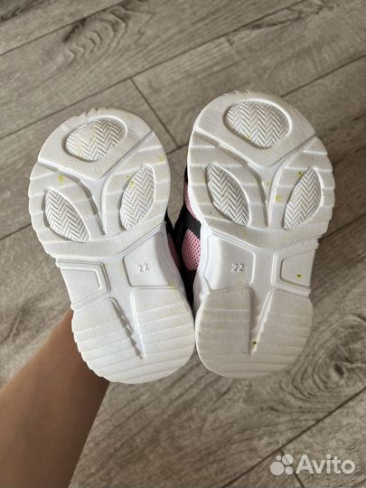 Кроссовки для девочки 22 размер