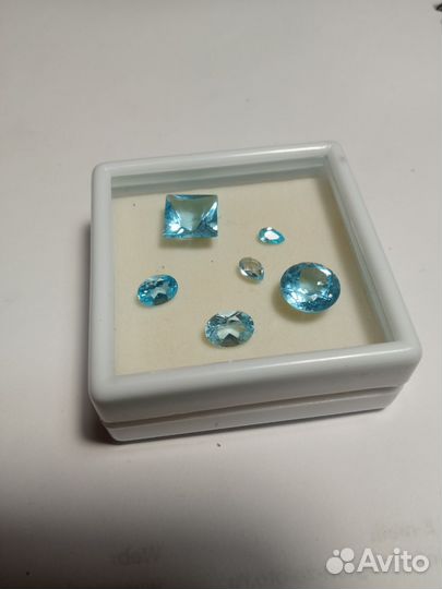 Топазы природные
