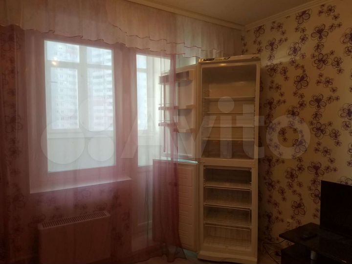 2-к. квартира, 62 м², 6/10 эт.