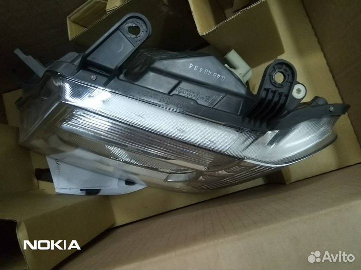 Фара nissan pathfinder 10-12