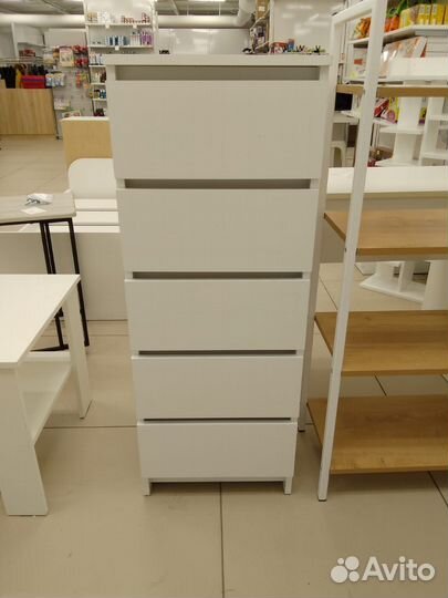 Полки стеллажи