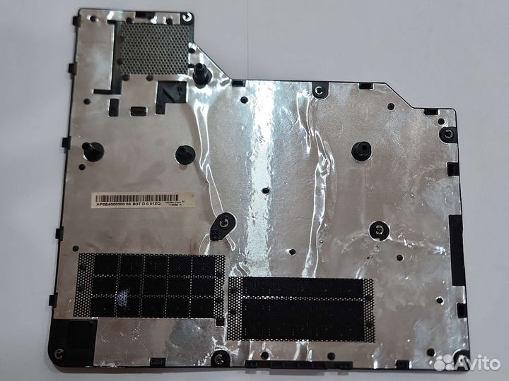 Сервисная крышка от Lenovo G560