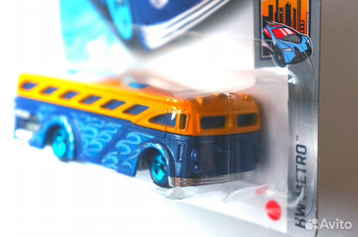 Hot Wheels Surfin' School Bus