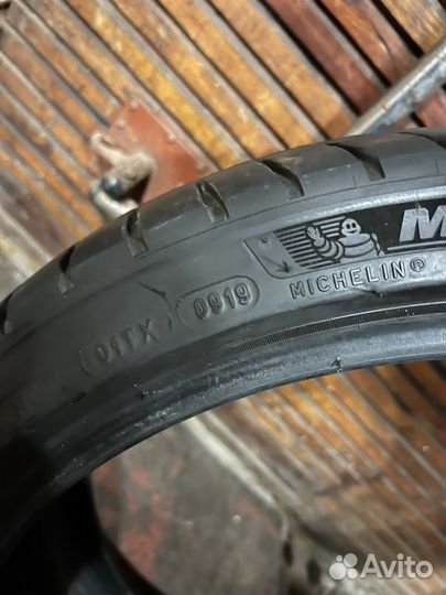 Michelin Pilot Sport 4 235/35 R19 91Z