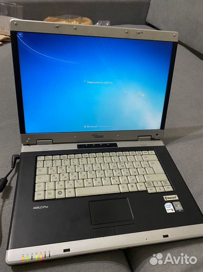 Fujitsu Siemens amilo pro v3205