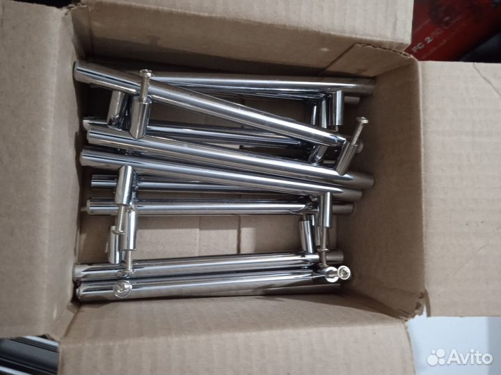 Мебельные ручки