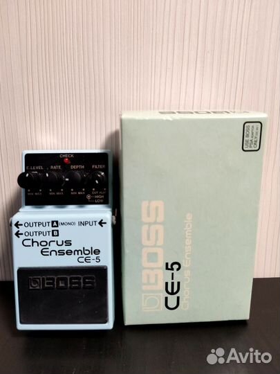 Педаль эффектов Boss CE-5