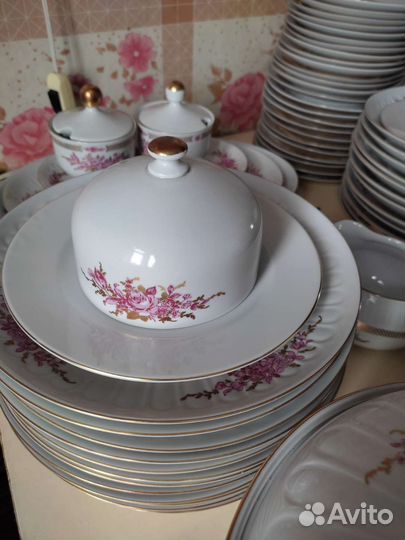 Сервиз столовый ГДР на 12 персон