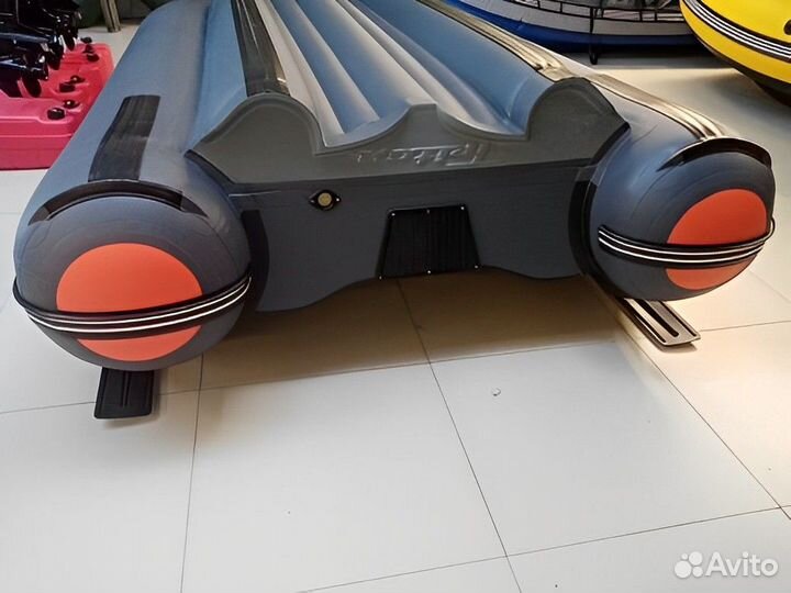 Лодка пвх Reef Тритон 370 S-MAX