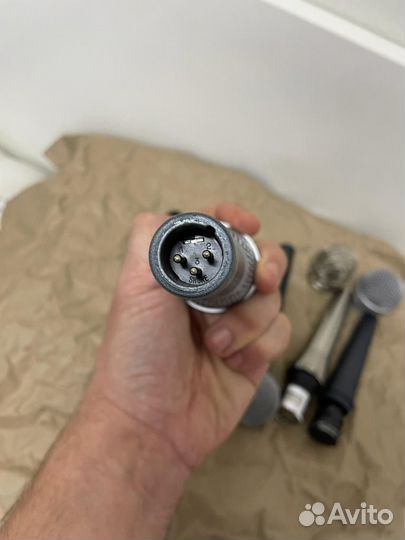 Проводные микрофоны для вокала XLR