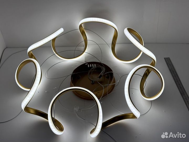 Люстра подвесная потолочная