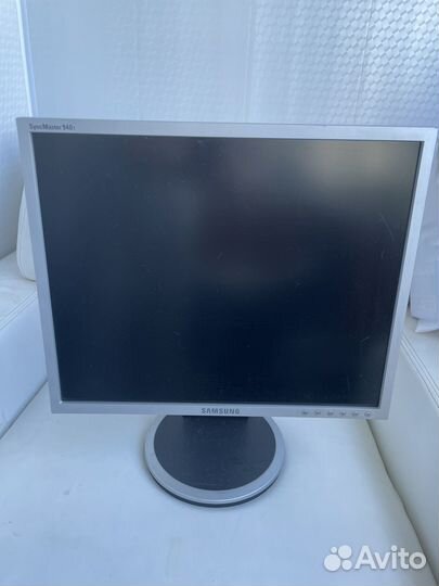 Монитор Samsung 940T