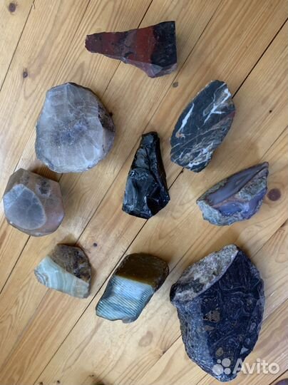 Камни и минералы коллекция