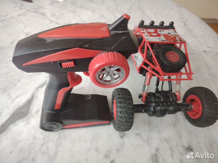 Радиоуправляемая машина Rock Rover
