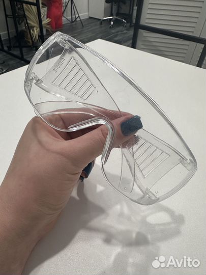 Материалы и оборудование для маникюра бу