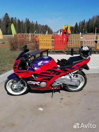 Honda CBR600F2