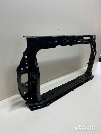 Рамка радиатора(телевизор) передняя Kia Rio 3